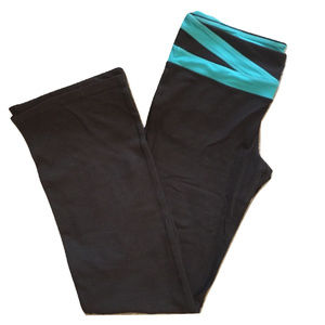 Alo Yoga Pants STRAIGHT LEG with subtle flares, Aqua/black. Size: M